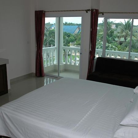 East Shore Pattaya Resort Nong Prue Exteriör bild
